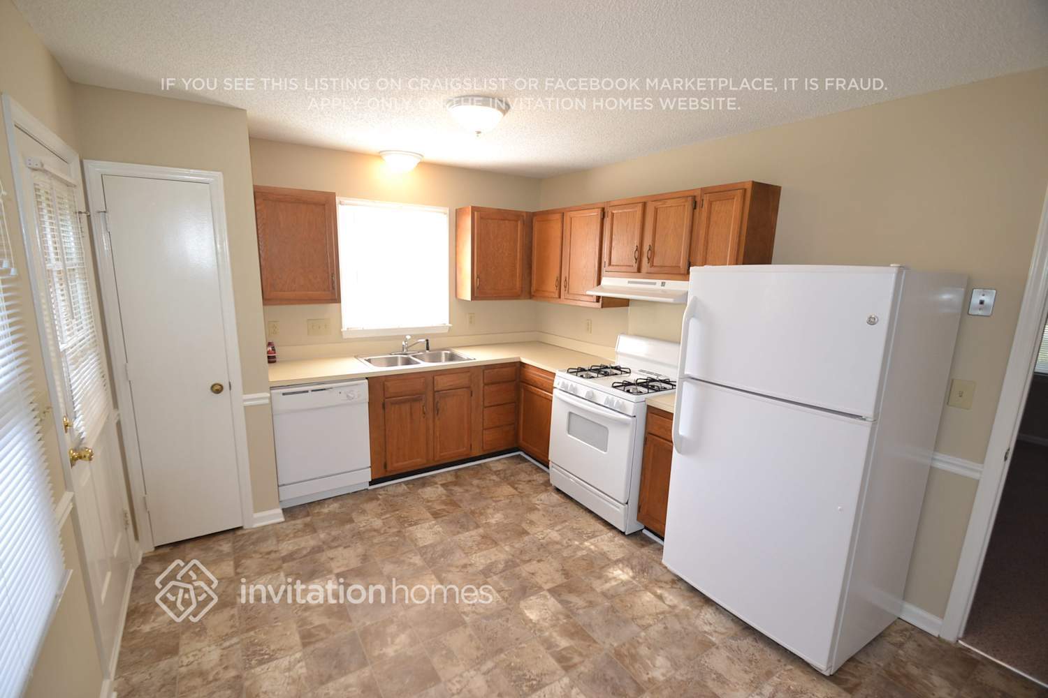 Building Photo - 3518 Oxford Hill Ct