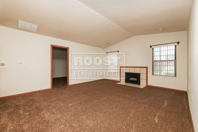 Building Photo - 3985 Covington Dr