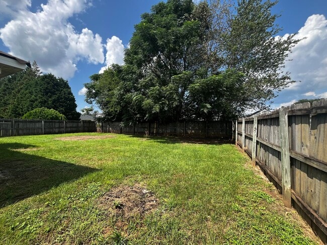 Building Photo - 318 Chadwyck Cir