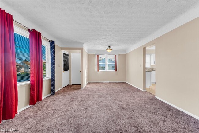 Building Photo - 9716 Alexander Rd