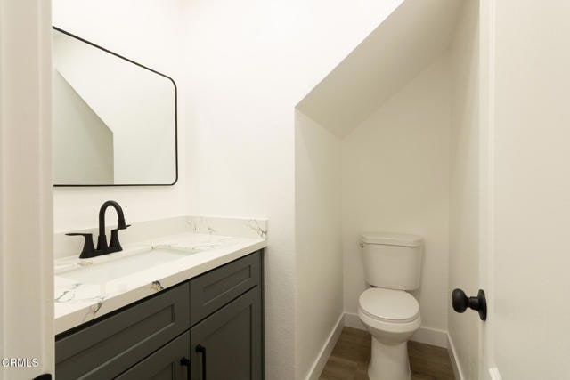 Building Photo - 364 E Bard Rd