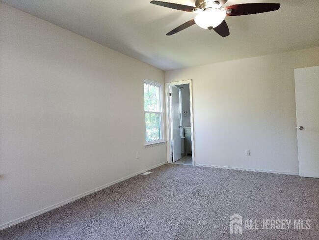 Building Photo - 4 Covington Ct