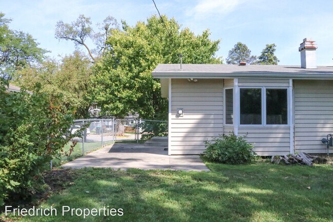 Building Photo - 4 br, 2 bath House - 3310 Tripp St.