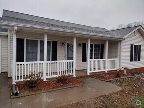 Building Photo - Available.........  Beautiful,newly update...