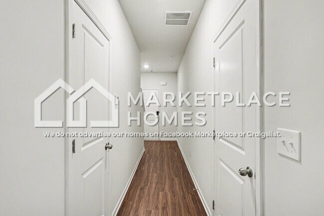 Building Photo - 274 Oakwood Dr NW