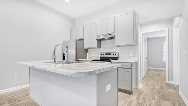 Building Photo - 2742 Largo Ave