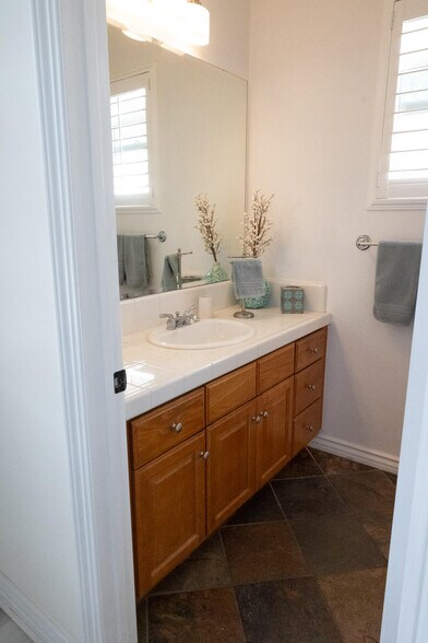 Building Photo - 2579 Coyote Ridge Ter