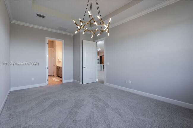 Building Photo - 627 SE Boboli Way