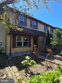 Building Photo - 878 WILLIAMS
