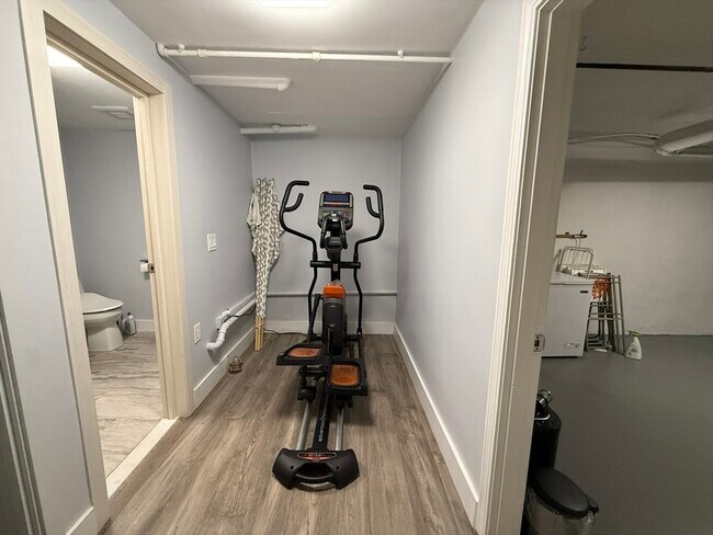 Building Photo - 25 Berkshire Dr