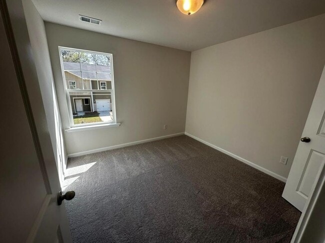 Building Photo - 8353 Child's Cove