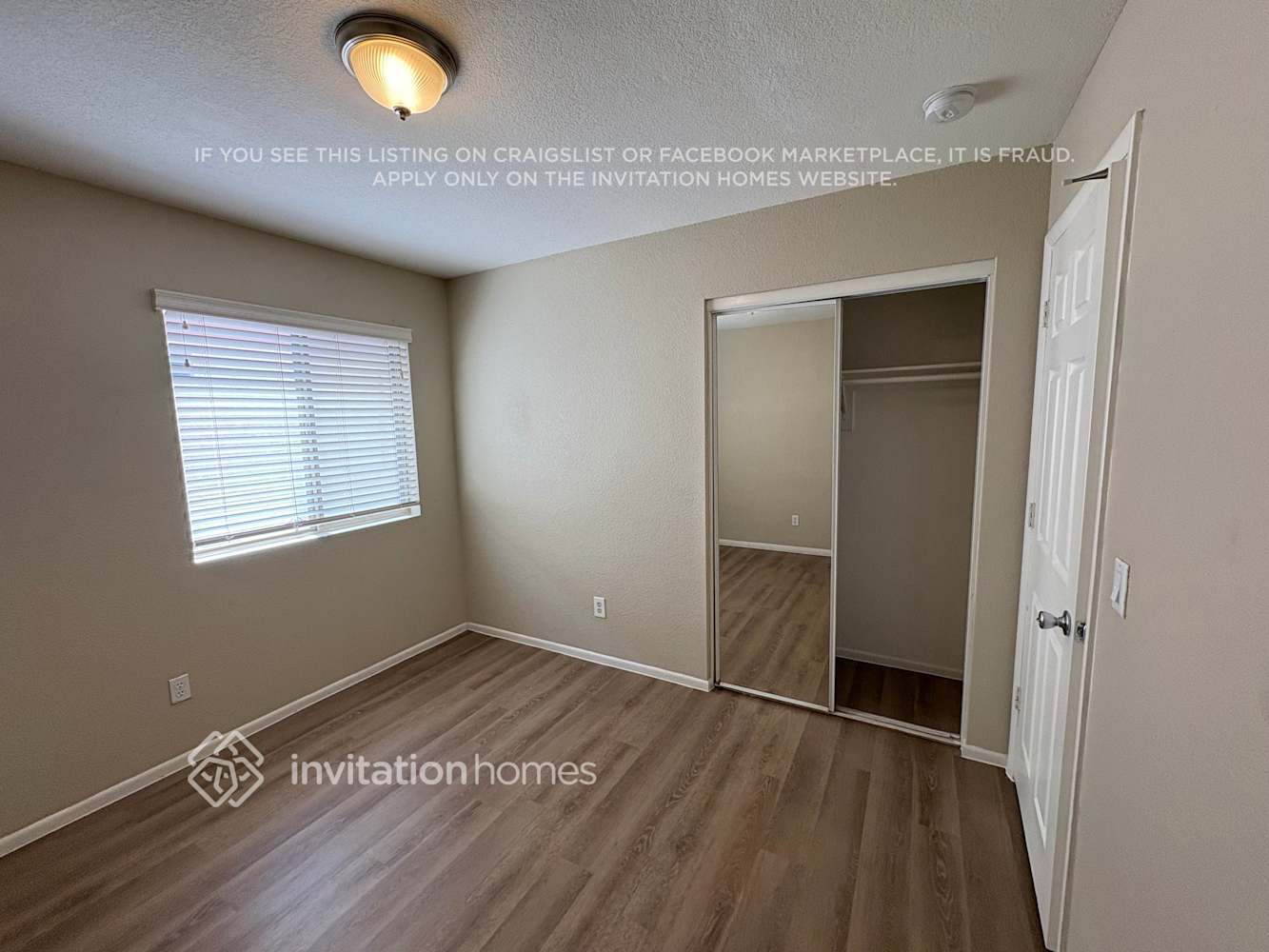 Building Photo - 4709 N 84th Dr