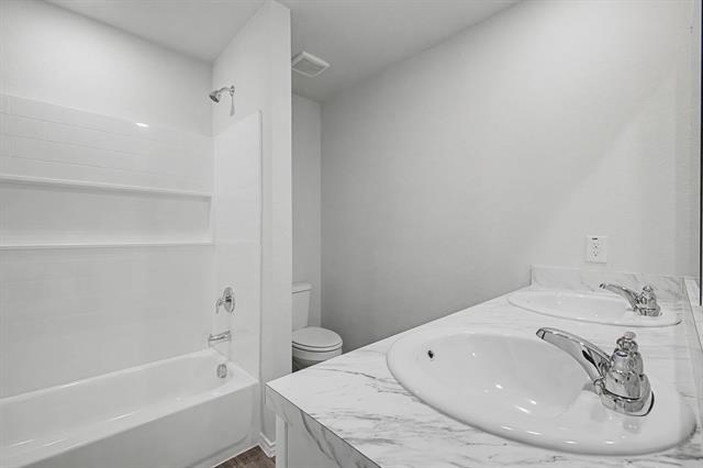 Building Photo - 213 Arbor Ct