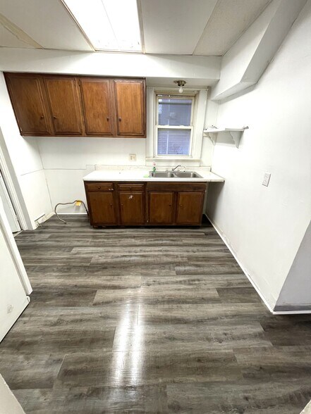 Building Photo - 2603 East Ave
