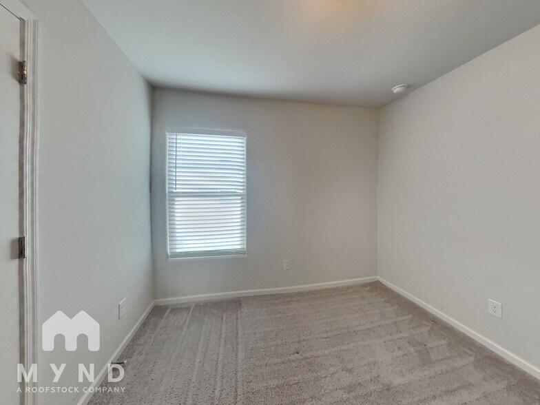 Building Photo - 254 S Picacho Heights Rd