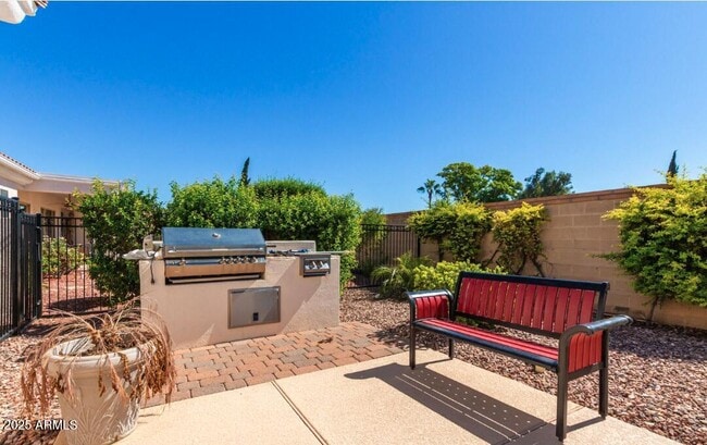 Building Photo - 12847 W Panchita Dr