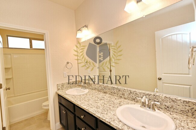 Building Photo - 661 Blue Oak Lane W