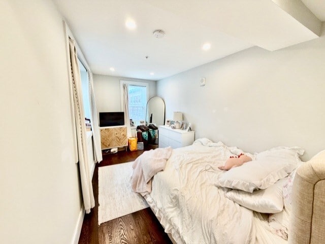 Building Photo - 366 Hanover St