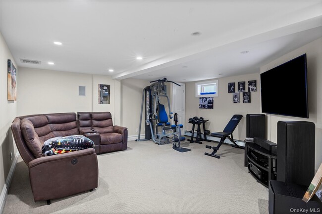 Building Photo - 78 Scott St