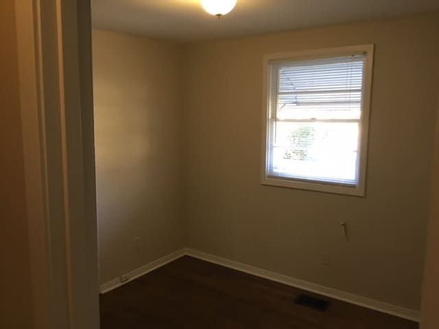 Building Photo - 829 Sandy Creek Dr NW