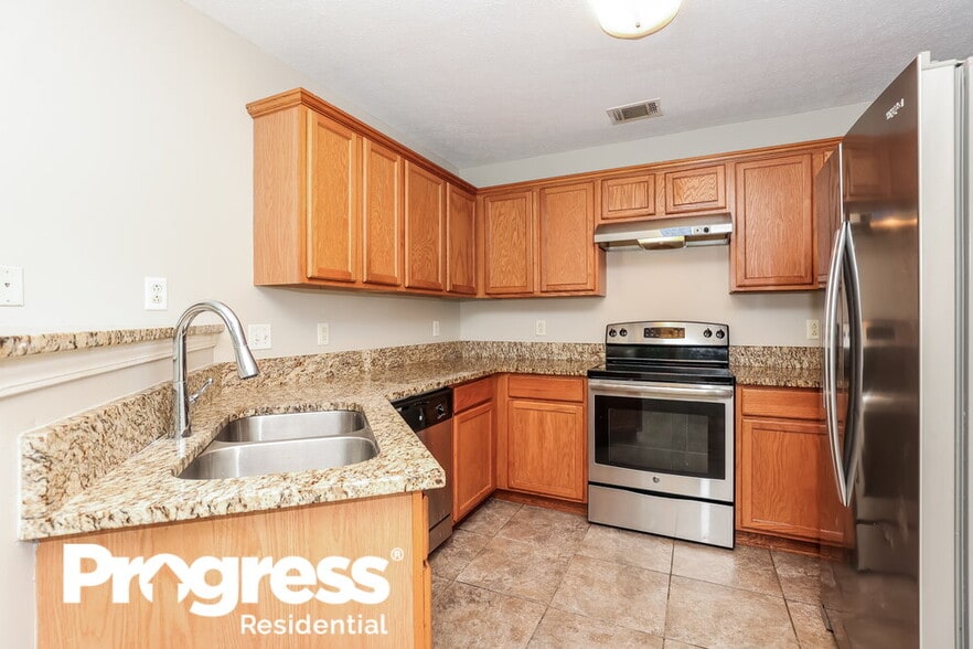 Building Photo - 3208 Sailmist Point