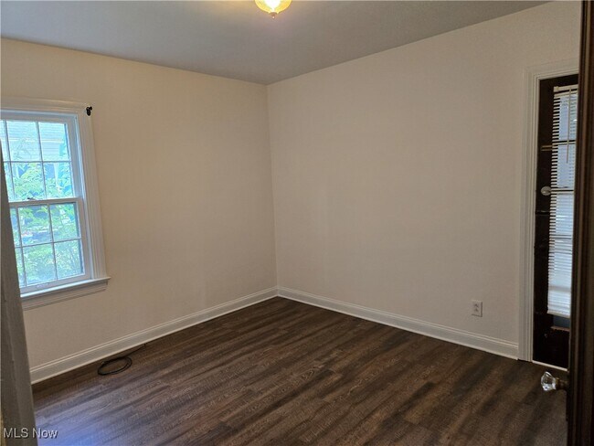 Building Photo - 3557 Lynnfield Rd