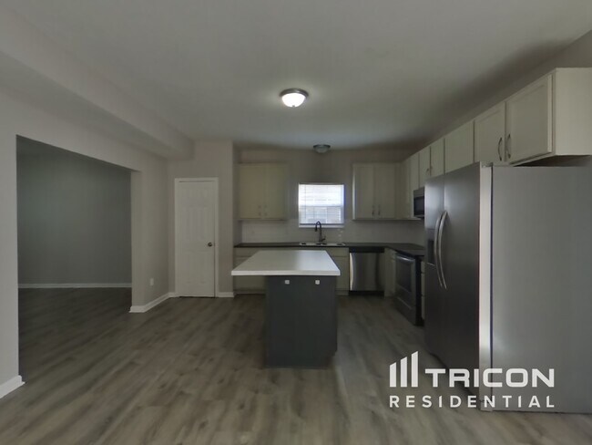 Building Photo - 176 Heartwood Hill