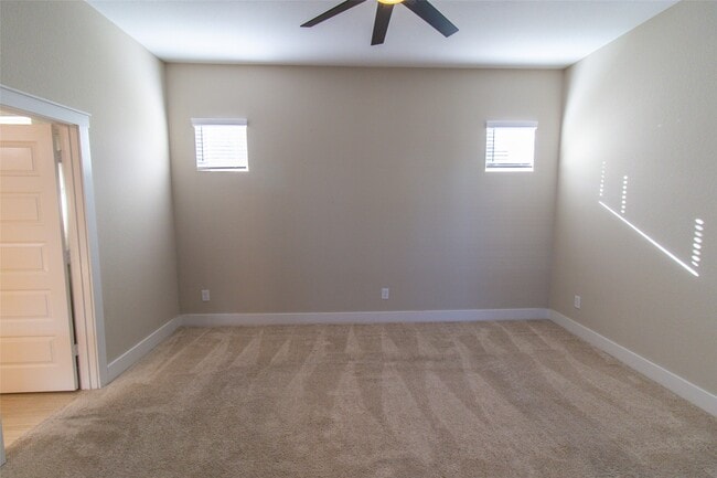 Building Photo - 18610 Parkland Square Pl