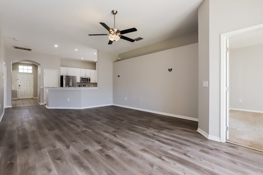 Building Photo - 427 Fern Gulley Dr