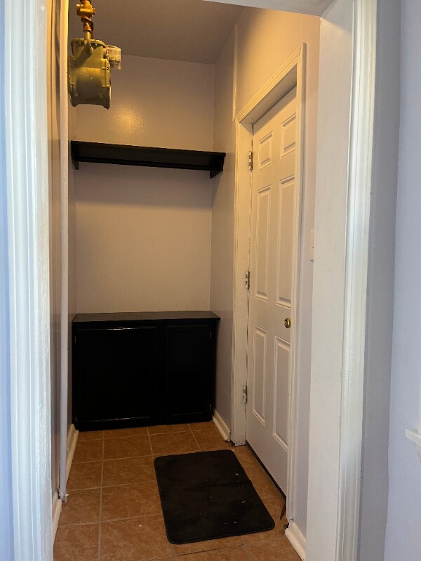 Building Photo - 1639 W 38th Pl