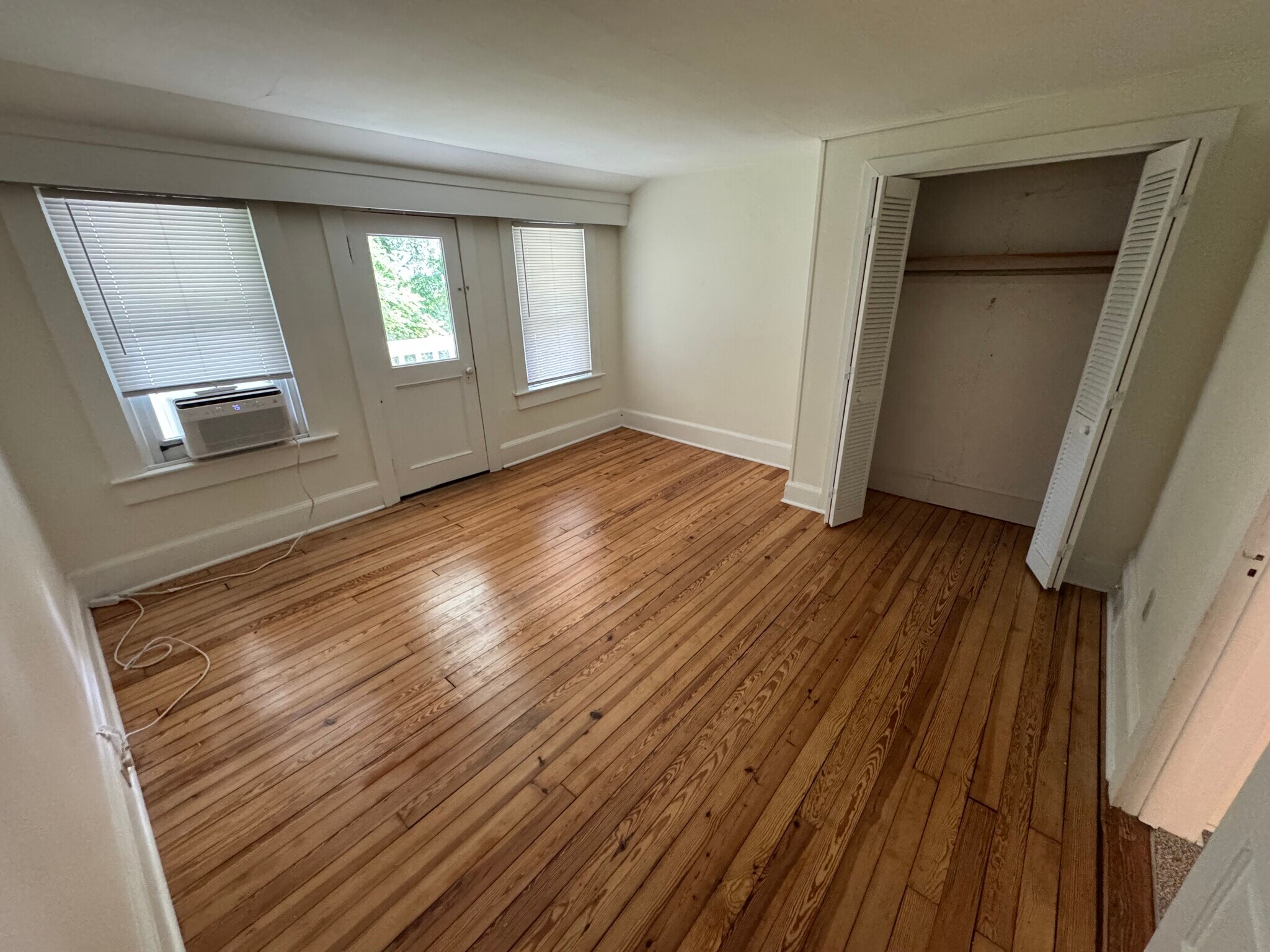 Building Photo - 75 Lanier St