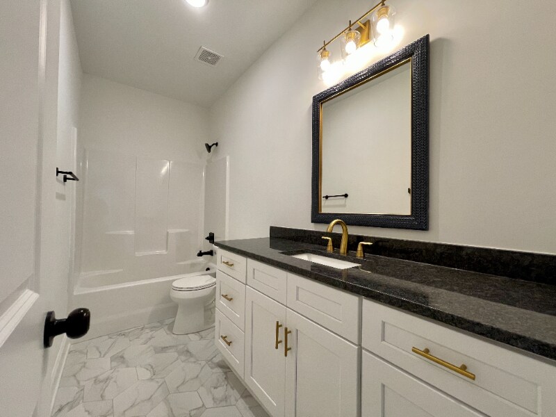 Building Photo - 5245 Virginia Ave