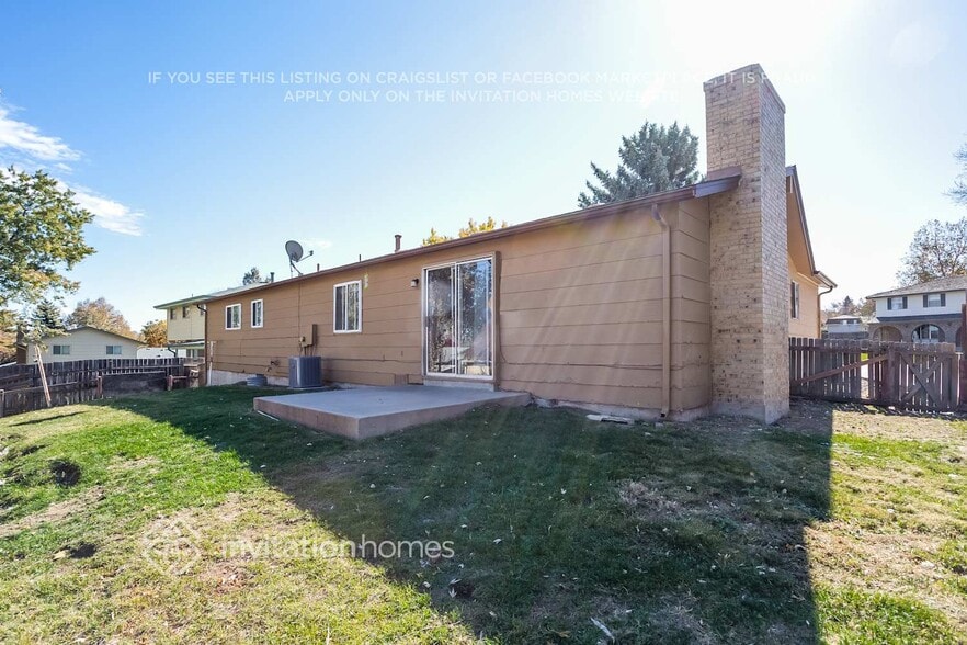 Building Photo - 6471 S Birch Cir