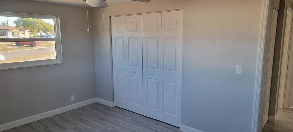 Building Photo - 5214 Forest Hills Dr