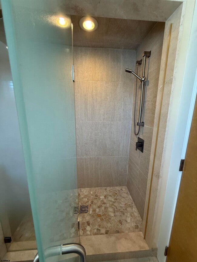 Building Photo - 103 S Andover Ave