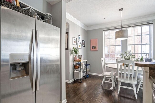 Building Photo - 800 Peachtree St NE