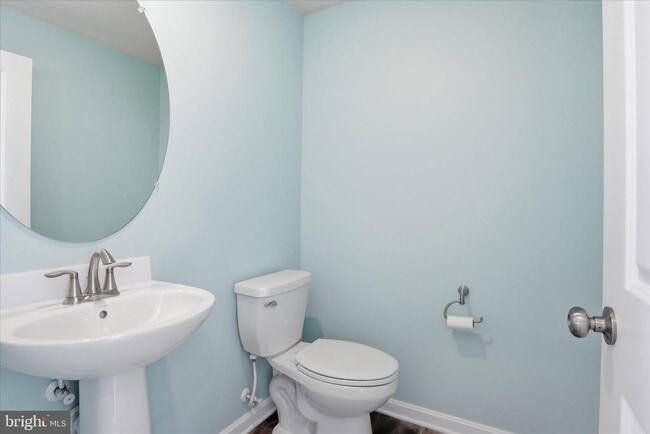 Building Photo - 889 Barksdale Dr