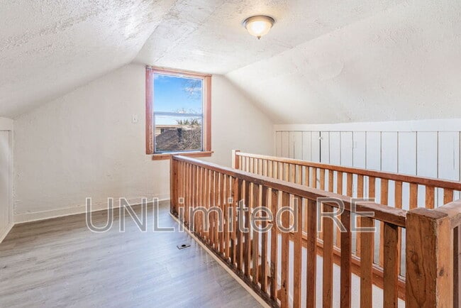 Building Photo - 306 S Humphreys St