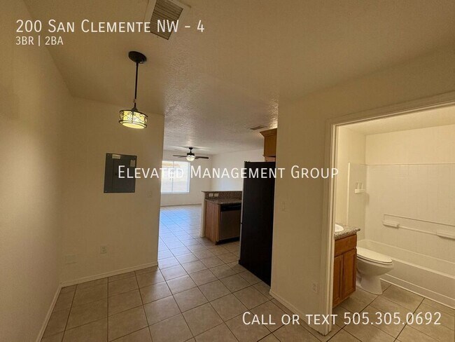 Building Photo - 200 San Clemente Ave NW