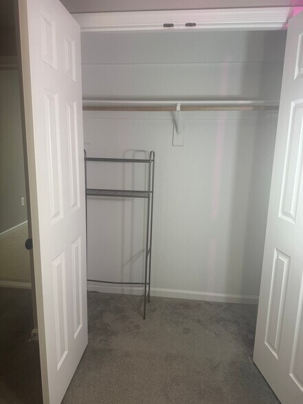 Building Photo - 5122 Lake Terrapin Dr