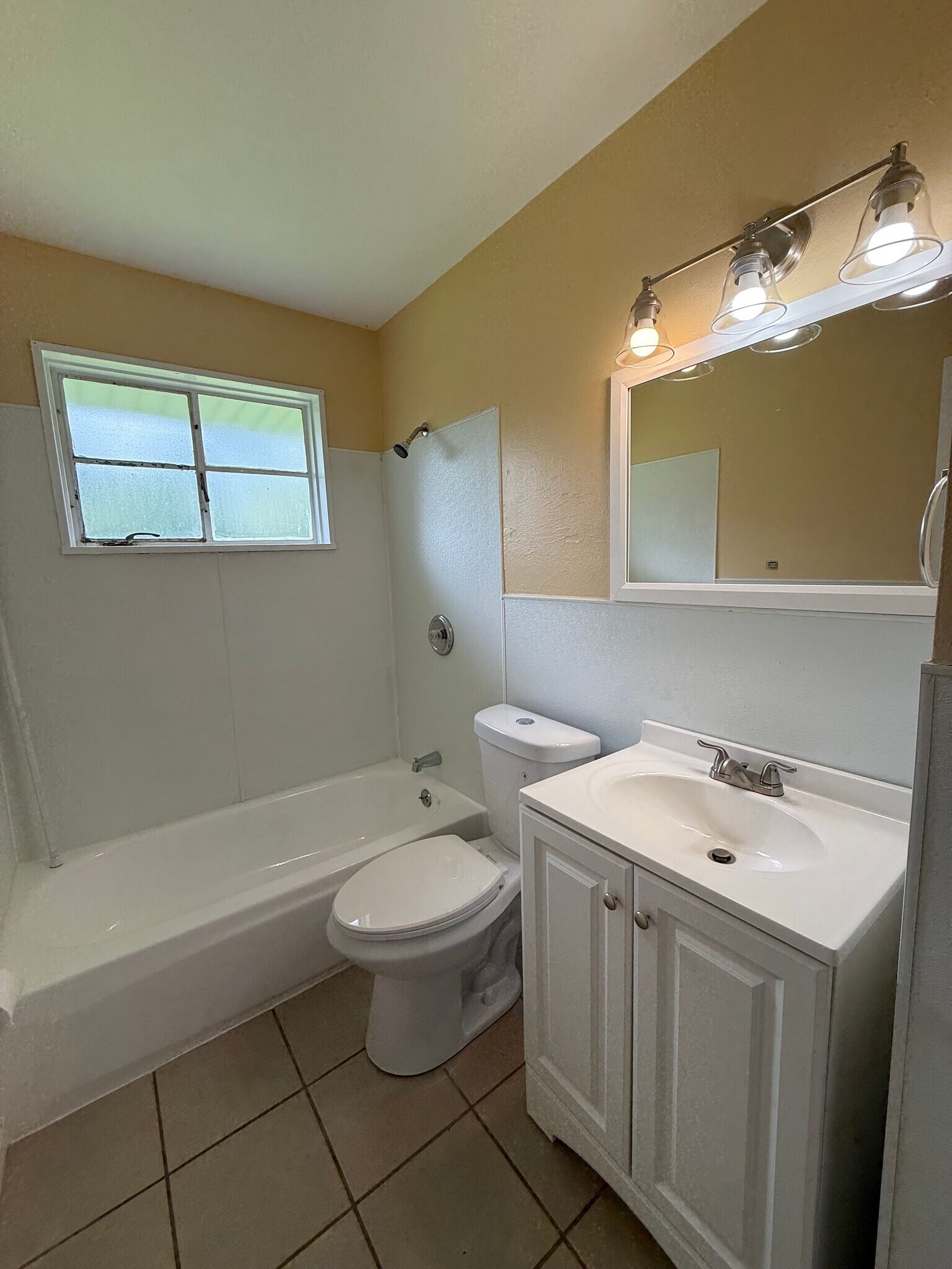 Building Photo - 7727 Paddington Dr
