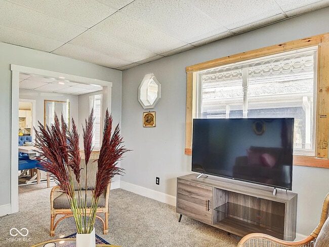 Building Photo - 1213 N Arsenal Ave