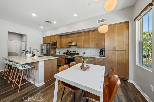 Building Photo - 102 Sencillo Pl