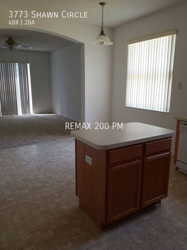 Building Photo - 3773 Shawn Cir