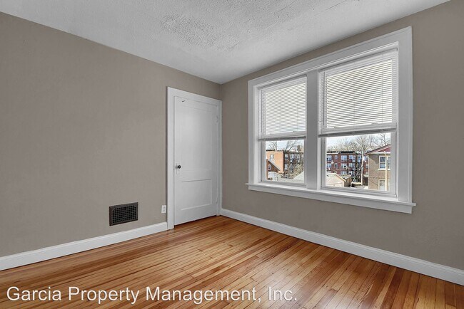 Building Photo - 5012-5014 Elenore Ave