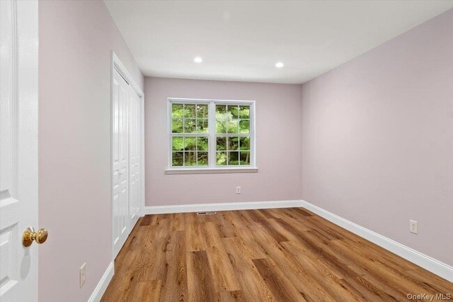 Building Photo - 2 Winterberry Ln