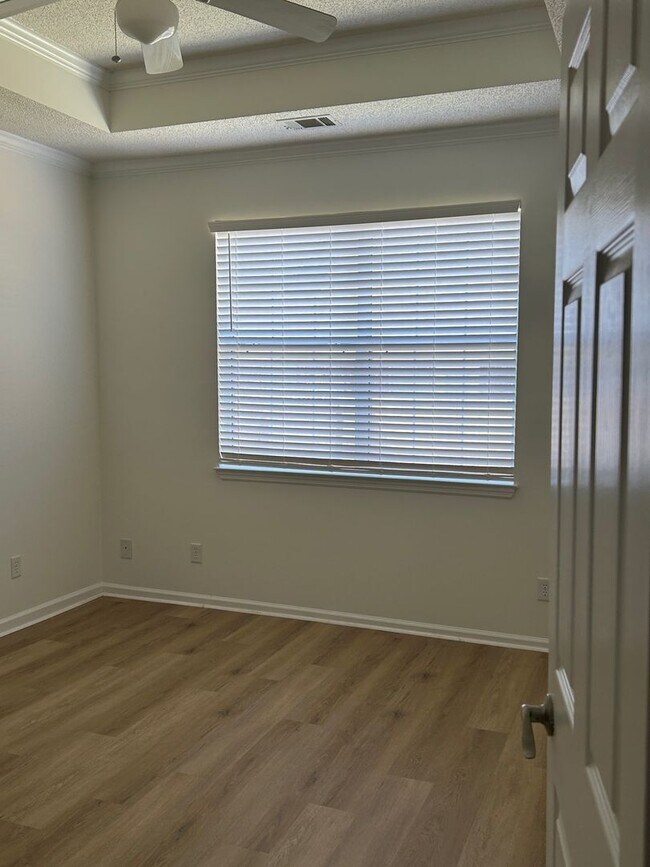 Building Photo - Mohawk Trail Townhomes-Southside Savannah