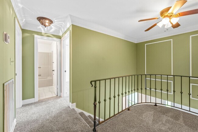 Building Photo - 108 Rolling Meadow Dr