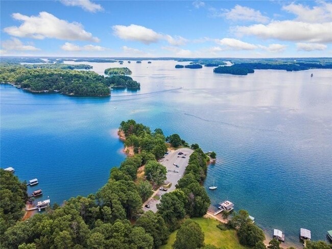 Building Photo - 3840 Pilgrim Mill Rd