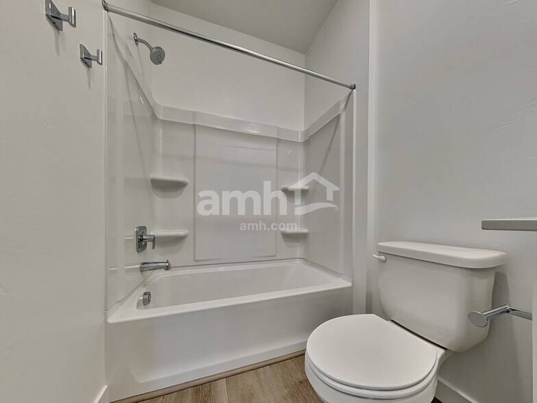 Building Photo - 6476 E Paseo Baranda